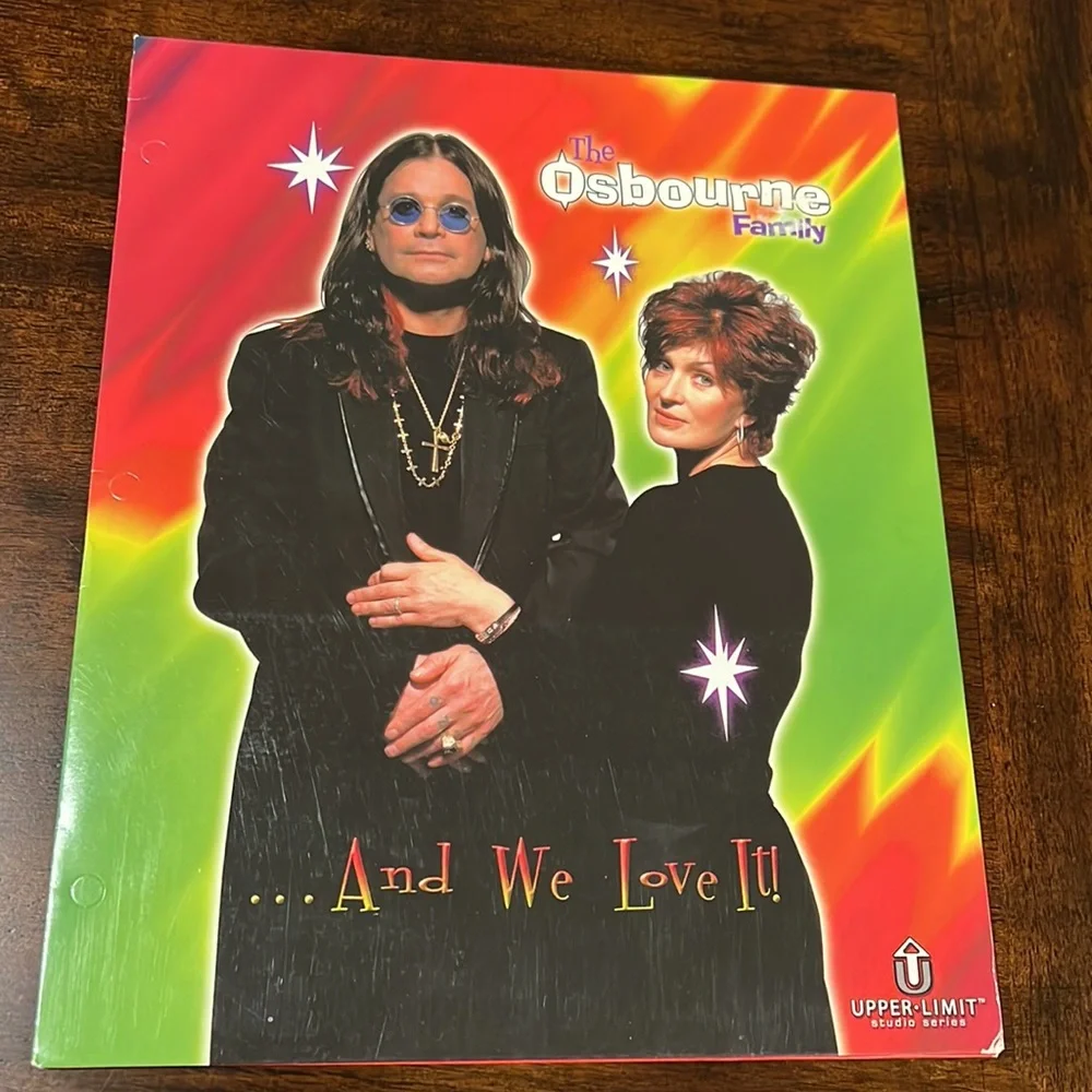 2 Ozbourne Family They Are All Crazy Vintage 2002 Notebook Binder Trapper Keeper